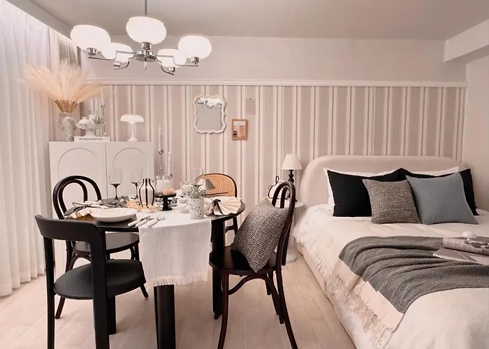#3r4q1b #4min Flat From Subway#luggage Storage#hongdae *